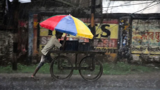 weather-update-monsoon-likely-to-hit-india-today-imd-issues-rain-alert-for-17-states