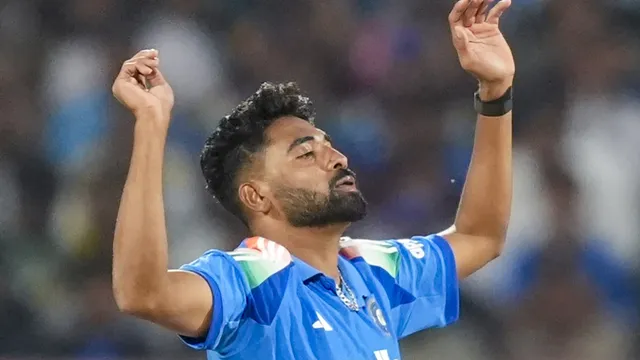 mohammed-siraj-ruled-out-of-england-and-ireland-t20i-series-bcci-names-prasidh-krishna-world-cup-star-as-replacement
