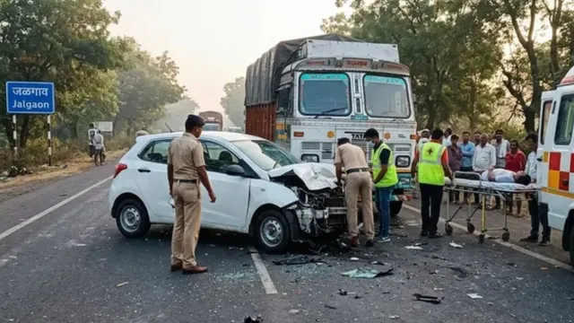 maharashtra-accident-6-killed-one-severely-injured-after-speeding-car-crashes-into-motorcycle-in-jalgaon