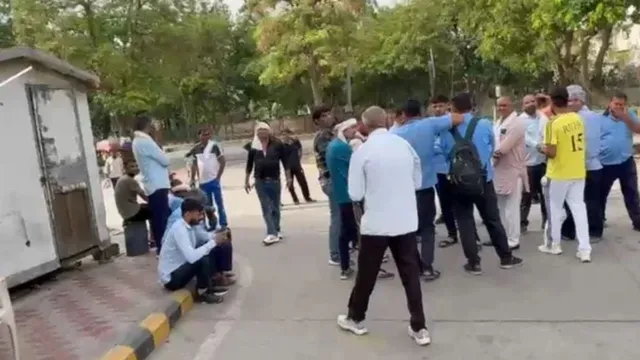 gurugram-city-bus-strike-commuters-stranded-as-over-500-drivers-conductors-protest-for-wage-hike-when-will-services-resume