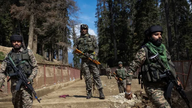 2-army-soldiers-injured-in-accidental-blast-during-training-near-poonch-loc-jammu-and-kashmir