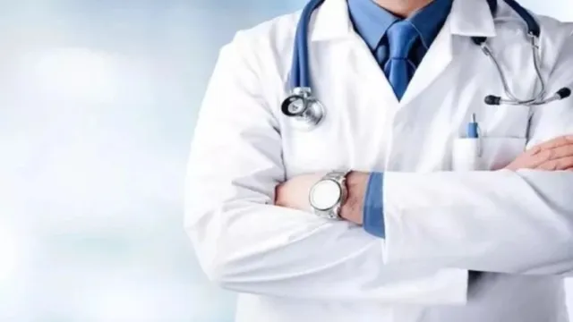 madhya-pradesh-12-fake-doctors-found-in-sanjeevani-clinics-health-dept-expedites-verification-drive