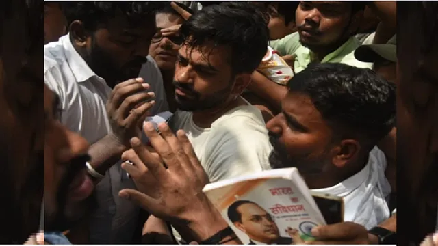 will-not-allow-to-hijack-cjp-founder-abhijeet-dipke-faces-students-ire-as-he-attempts-to-join-lucknow-agitation-on-cbse-issue