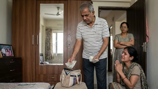 mp-maid-steals-rs-94000-in-parts-from-retired-agents-house-goes-missing-after-begging-not-to-involve-police