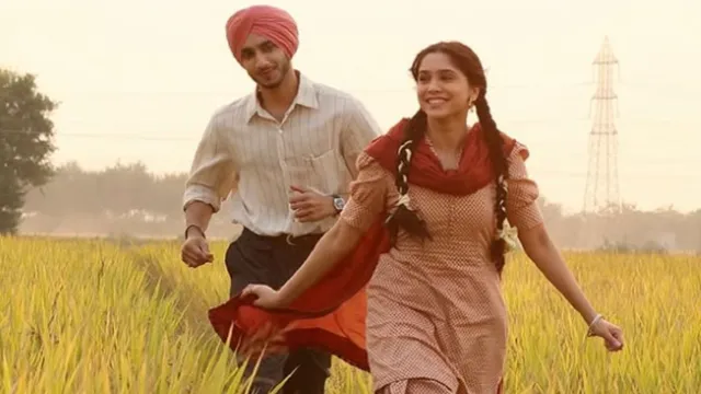 main-vaapas-aaunga-box-office-collection-day-2-imtiaz-ali-movie-holds-steady-eyes-stronger-weekend-performance