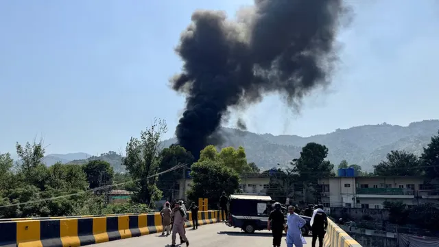 pakistan-air-force-trainer-aircraft-crashes-near-mardan-killing-two-pilots-after-22-killed-updates