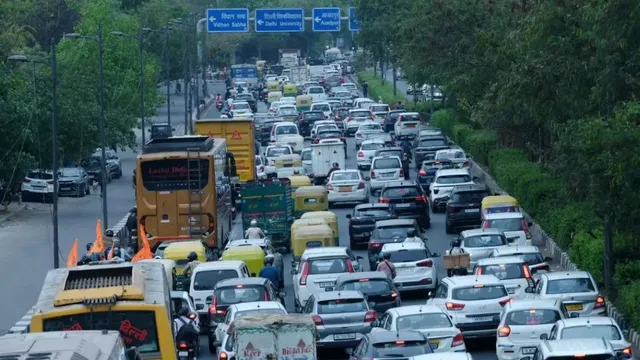 delhi-traffic-advisory-vehicular-movement-to-remain-affected-near-azadpur-mandi-till-july-15-check-alternative-routes
