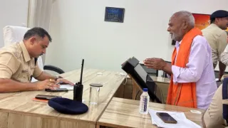 'Assaulted, Threatened To Kill': 70-Year-Old Man Alleges Daughter-in-Law Pressuring Him to Transfer Property In MP