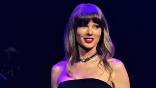 Taylor Swift Sings Love Story At Travis Kelce's Event But Her Ring Flash Moment Steals Show | VIDEO