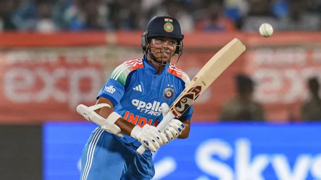 a-little-harsh-ab-de-villiers-reacts-to-yashasvi-jaiswals-omission-from-indias-odi-squad-vs-england