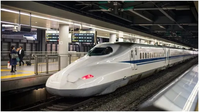 delhi-varanasi-bullet-train-to-cut-travel-times-across-uttar-pradesh-jewar-to-lucknow-in-100-minutes-says-ashwini-vaishnaw-check-details