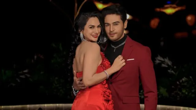 how-did-akanksha-chamola-and-gaurav-khanna-fall-in-love-despite-9-year-age-gap