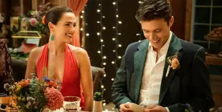 If You Loved Voicemails For Isabelle, These 5 Netflix Rom-Com Movies Are A Must-Watch
