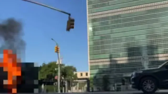 man-carrying-tibetan-flag-dies-after-self-immolation-outside-un-headquarters-in-new-york