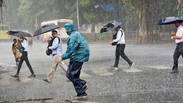 weather-update-imd-issues-very-heavy-rain-alert-for-uttarakhand-mumbai-downpour-likely-in-bihar-up