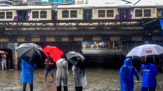 Mumbai Monsoon Fury: 9 Dead, Schools Shut And Trains Cancelled As IMD ...