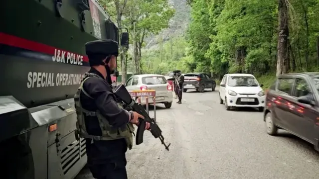 jammu-kashmir-encounter-lashkar-e-taiba-terrorist-zakir-ganai-killed-in-shopian-weapons-recovered-latest-updates