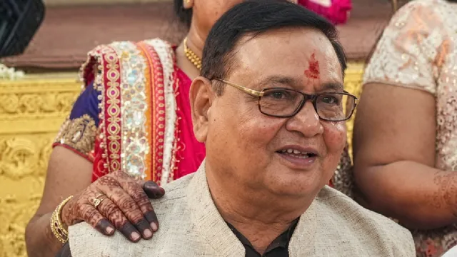 eow-detains-former-chhattisgarh-congress-treasurer-ramgopal-agarwal-in-rs-3827-crore-scam-what-are-cases-against-him