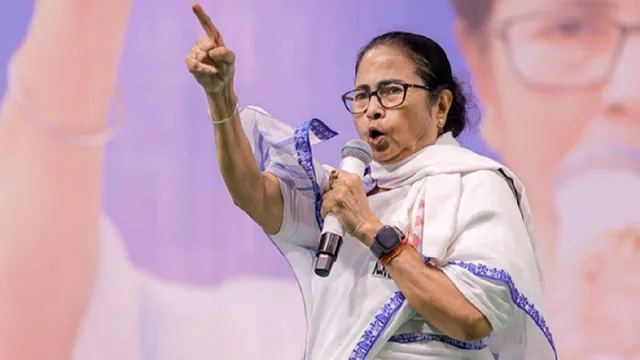 mamata-banerjee-gets-big-relief-from-calcutta-hc-in-tmc-frozen-bank-account-case-allowed-to-withdraw-funds-with-a-condition
