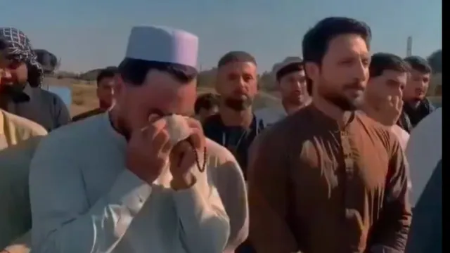 watch-rashid-khan-breaks-down-in-tears-while-bidding-farewell-to-exteammate-shapoor-zadran