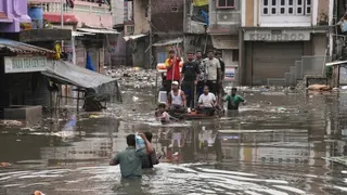 Monsoon Rains Turn Metro Cities Into Ponds: Can China's 'Sponge City' Model Fix India's Waterlogging Crisis?