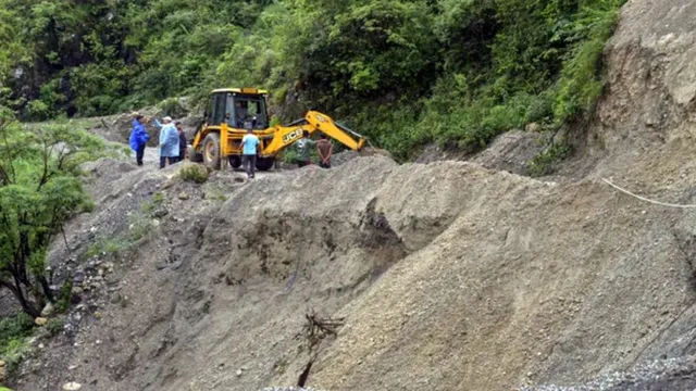 uttarakhand-monsoon-fury-schools-closed-in-10-districts-107-roads-closed-heavy-rain-alert-for-7-districts