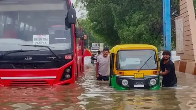 weather-update-imd-issues-heavy-rain-alert-for-delhi-ncr-up-check-forecast-for-maharashtra-gujarat