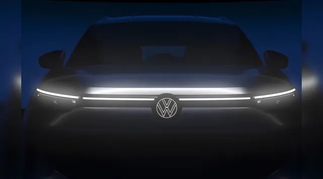 more-affordable-volkswagen-tayron-to-debut-today-panoramic-sunroof-15-inch-screens-to-be-retained