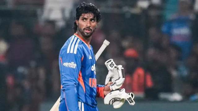 hoping-another-vicecaptain-is-not-dropped-former-india-stars-big-warning-ahead-5th-t20i-vs-england