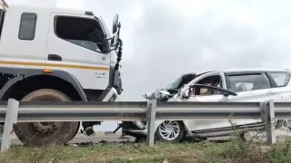 gujarat-road-accident-several-dead-many-injured-as-speeding-ertiga-rams-into-parked-truck-on-junagadh-highway
