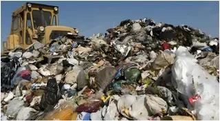delhis-garbage-mountain-clearance-misses-5-deadlines-in-6-years-when-will-the-waste-finally-disappear
