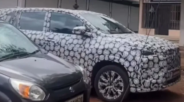 2027-toyota-innova-hycross-facelift-spied-testing-check-expected-design-features-and-engine-specs