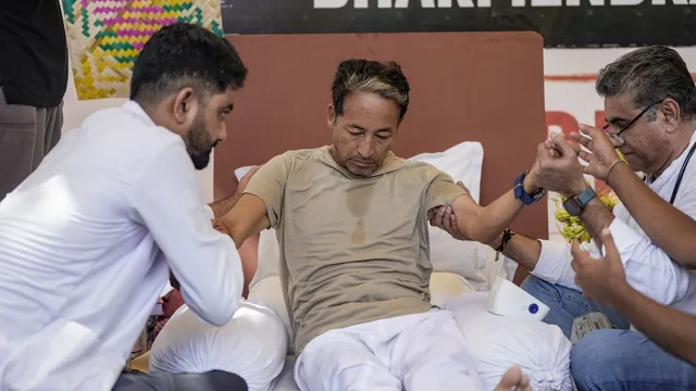 delhi-high-court-orders-daily-monitoring-of-sonam-wangchuk-health-amid-hunger-strike-says-every-citizens-life-is-precious