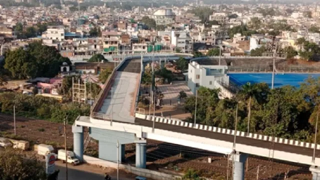 90degree-bhopal-overbridge-remains-victim-of-red-tapism-in-railways-and-pwd-why-no-solution-despite-criticism