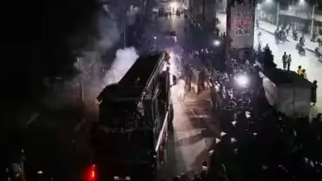 bangladesh-protests-erupt-in-dhaka-over-arrest-of-hindu-man-minority-leaders-claim-bid-to-stop-ram-statue-construction