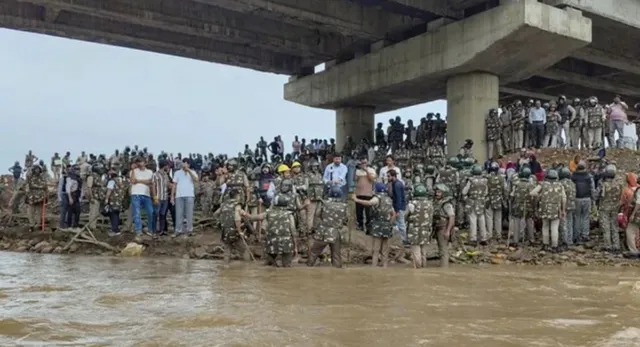 ken-betwa-link-project-protest-ends-after-15-days-as-police-clear-agitation-site-in-mps-chhatarpur-watch