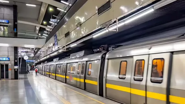 delhi-metro-alert-dmrc-shuts-janpath-rajiv-chowk-and-3-other-metro-stations-ahead-of-cjp-march-to-parliament