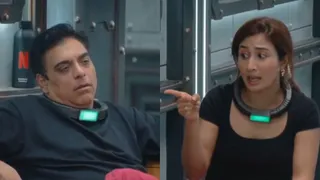 internet-calls-ram-kapoor-creepy-after-shreya-kalra-says-he-made-her-uncomfortable-with-kisses