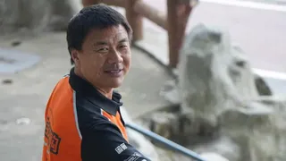 Flying Low Is Also Flying: The Delivery Rider Who Won China's Top Literary Prize
