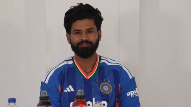 play-without-fear-shreyas-iyer-sends-strong-message-for-youngsters-ahead-of-india-vs-zimbabwe-t20i