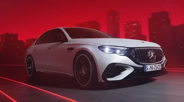 mercedes-amg-e53-hybrid-sedan-india-launch-today-gets-dual-screens-goes-0-to-100-km-h-in-3-8-seconds