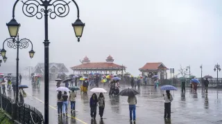 Himachal Weather: Heavy Rain Alert In Shimla, Solan, Sirmur For Next Few Hours; Advisory Issued For Tourists