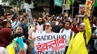 cjp-protest-gen-z-protest-survival-tips-go-viral-thermocol-in-jeans-offline-maps-and-tear-gas-hacks