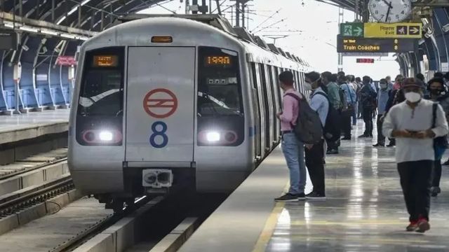 delhi-metro-alert-18-stations-to-remain-closed-today-amid-cjp-protest-at-jantar-mantar-full-list-janpath-rajiv-chowk-patel-chowk-ito-new-delhi