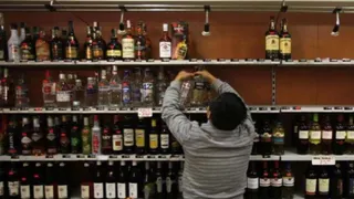 Delhi Liquor Shops Closure Time Changed Over Weekend Amid CJP Protest At Jantar Mantar; Check New Timings
