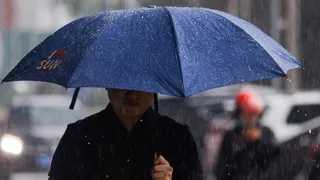 Weather Update: Heavy Showers To Hit Maharashtra, Gujarat And Northeast; Light Drizzles Likely In Delhi-NCR | Forecast