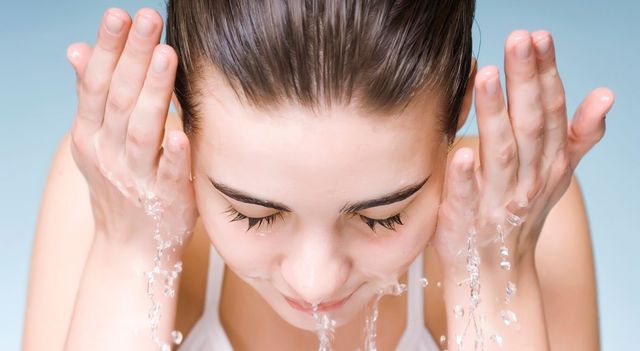 best-face-washes-for-monsoon-for-acne-prone-skin-under-500-in-2026
