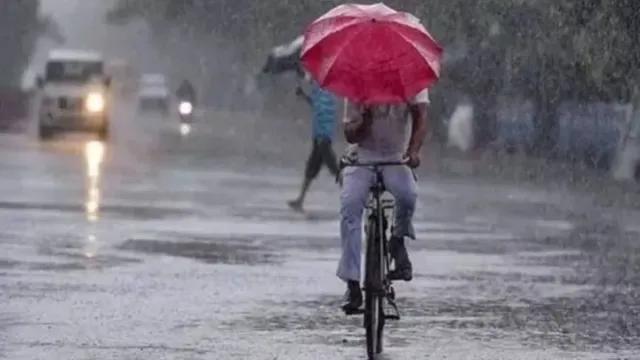 monsoon-update-heavy-rain-alert-for-delhi-up-haryana-landslide-cloudburst-risk-looms-over-himachal-pradesh
