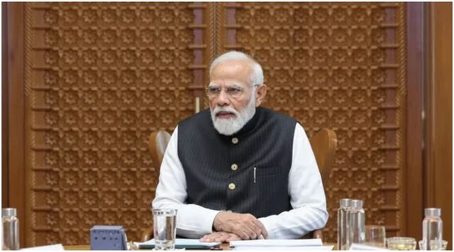 major-reforms-on-cards-pm-modi-to-meet-7-secretariesled-groups-formed-during-west-asia-crisis
