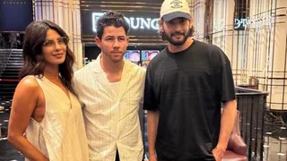 priyanka-chopra-nick-jonas-and-mahesh-babu-enjoy-movie-night-in-hyderabad-photo